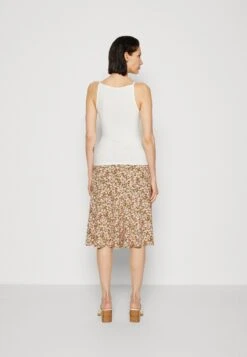 Anna Field Top - Off-White -Anna Field 252c7fad77454ab4b93a2bea16770ecd