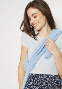 T-Shirt Basic - Light Blue -Anna Field 61d01b9f69fa43fbb698b35eefcdd89f
