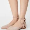 Anna Field Leather - Ballerina'S Met Enkelbandjes - Beige -Anna Field 93f8ef7d4813406b8d496908ddcdb205